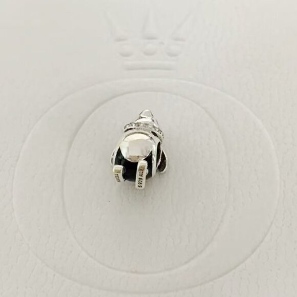 Pandora Skiing Penguin Charm - Picture 2 of 5
